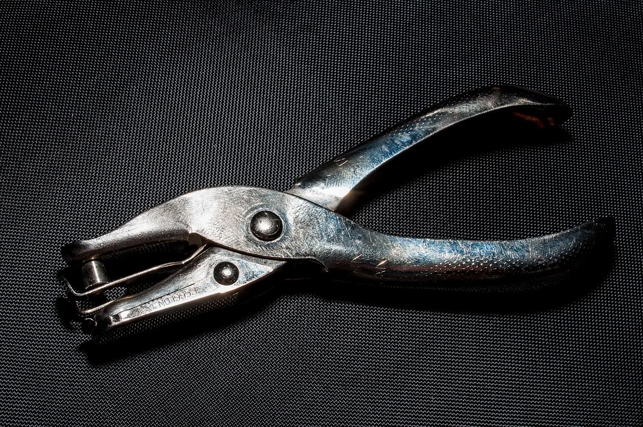 punching pliers, metal, tool, punch, iron, punching pliers, punching pliers, punching pliers, punching pliers, punching pliers, iron, iron