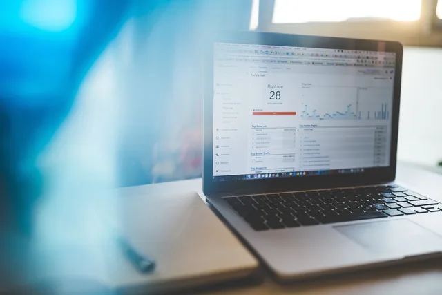 analytics, charts, graphs, traffic, marketing, internet, web, macbook, laptop, computer, technology, blue computer, blue technology, blue laptop, blue marketing, blue internet, blue web, charts, graphs, marketing, marketing, marketing, marketing, marketing, web. Five loyalty marketing attribution methods compared for England teams
